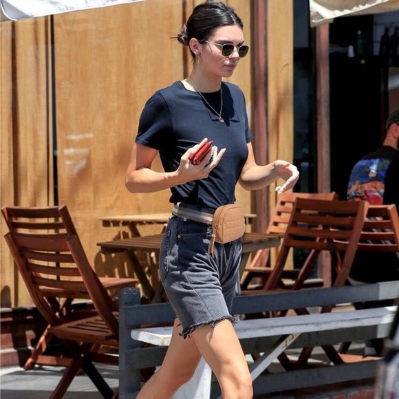 Women’s small waist bag Tan Quilted Crossbody Bag - Picture 3 of 6